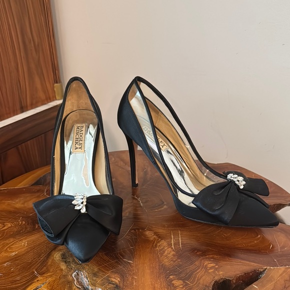 Badgley Mischka Frances Black Bow Heels - Picture 2 of 7